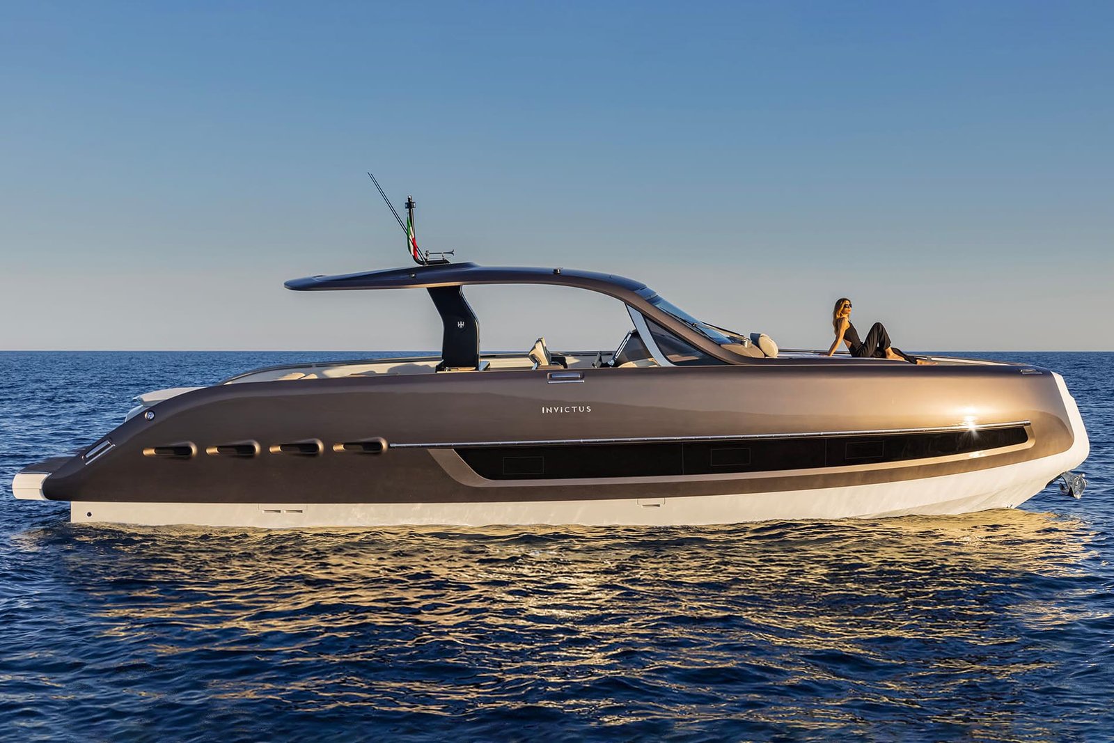 Invictus 460