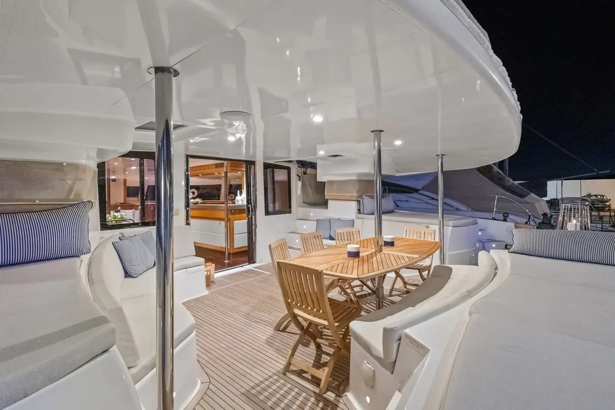 Moby-Dick, flybridge — Mallorca Yachst Hire, Mallorca