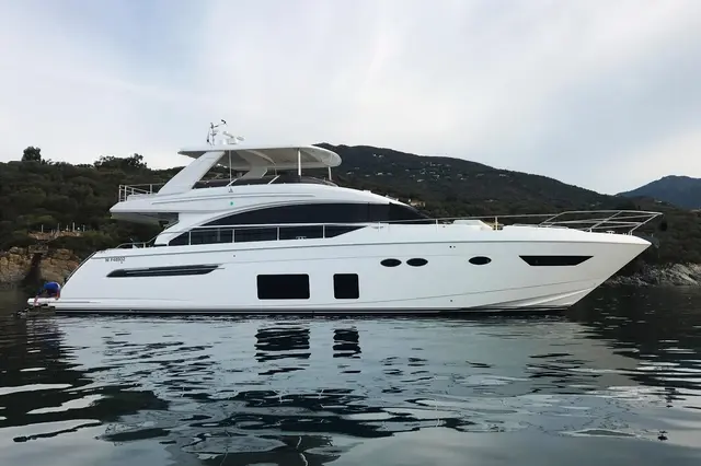 Princess 68 Fly — Mallorca Yachst Hire, Mallorca
