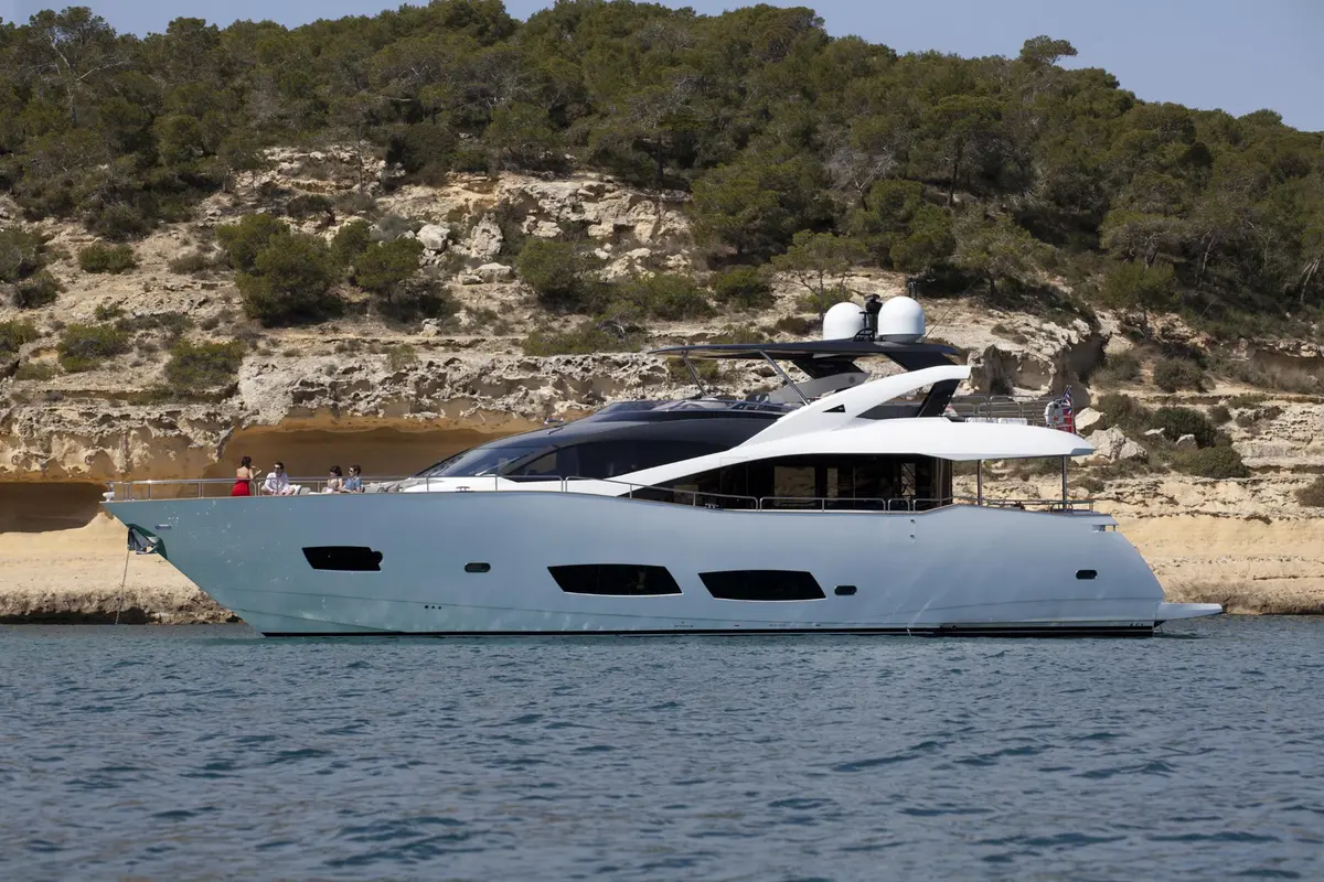 Sunseeker 28, flybridge — Mallorca Yachst Hire, Mallorca
