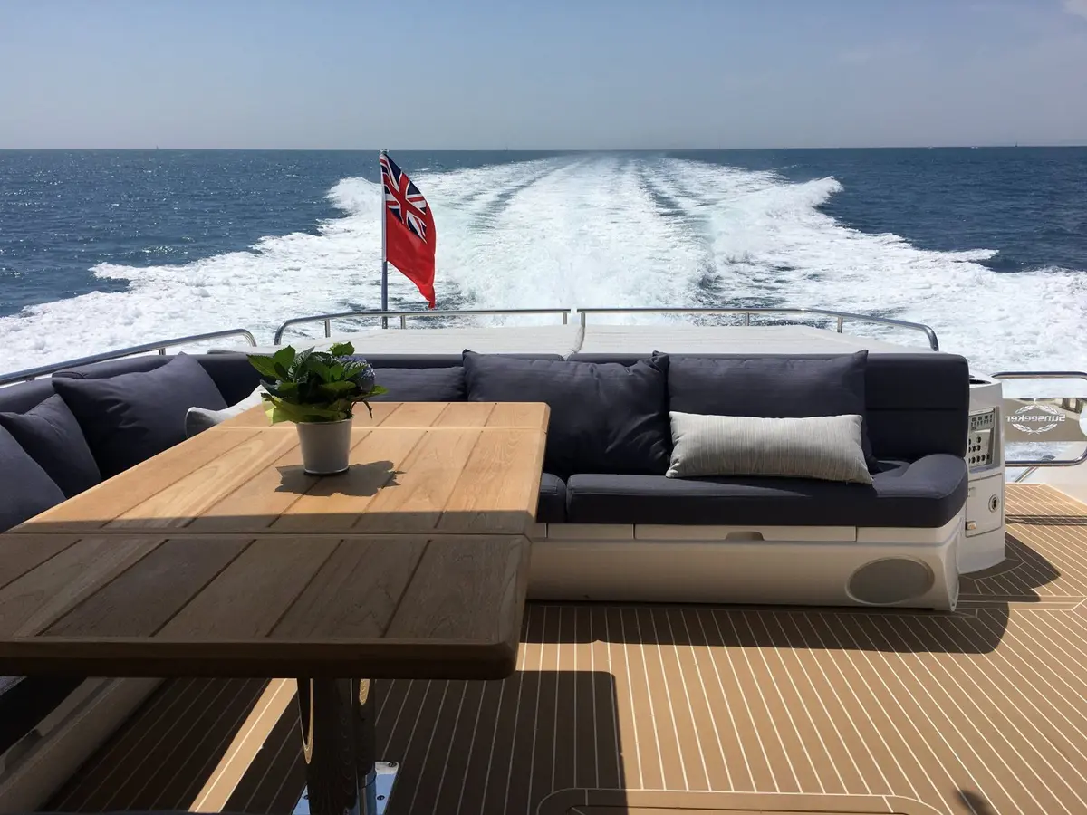 Sunseeker 68, salon — Mallorca Yachst Hire, Mallorca