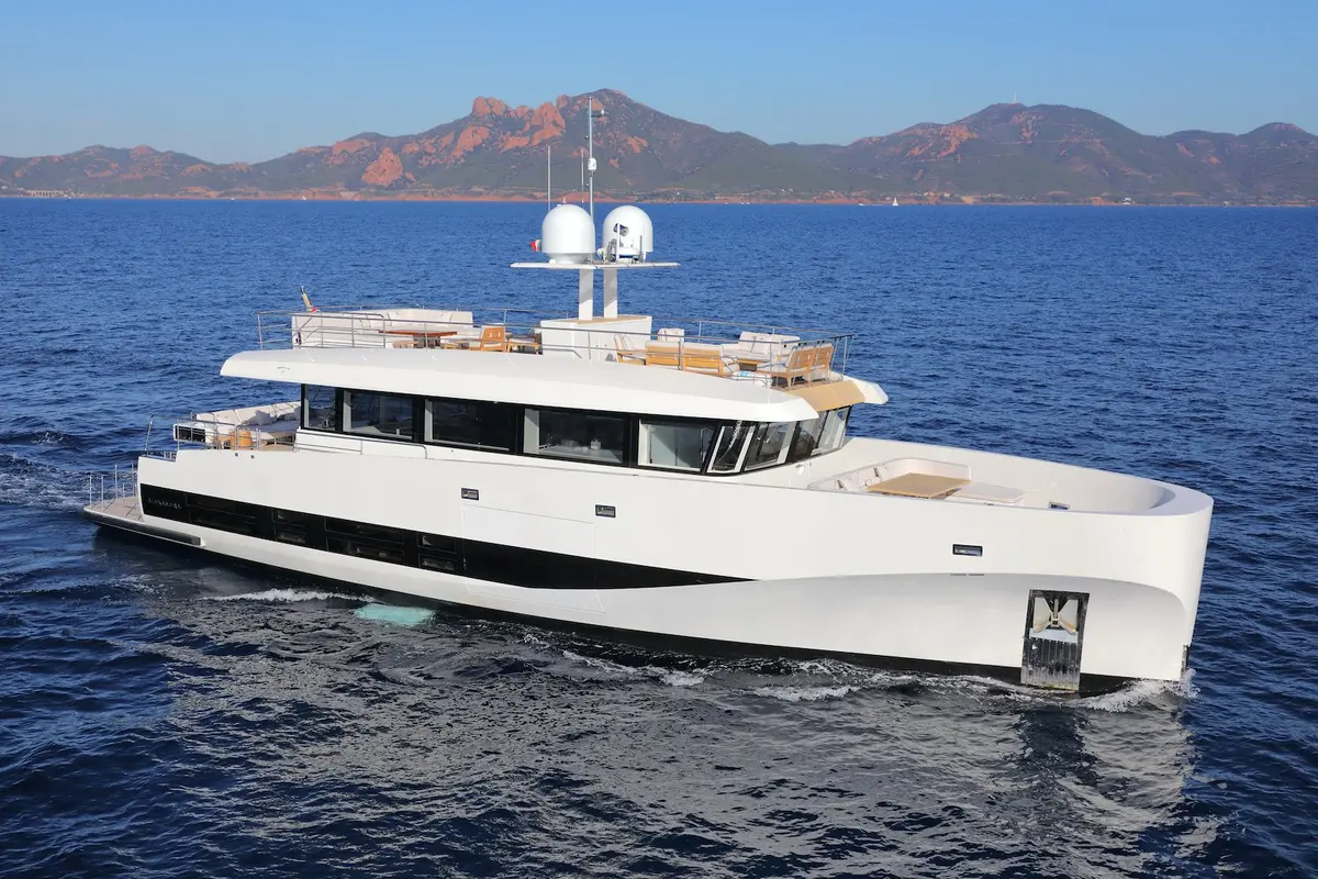 WallyAce 26, main deck — Mallorca Yachst Hire, Mallorca