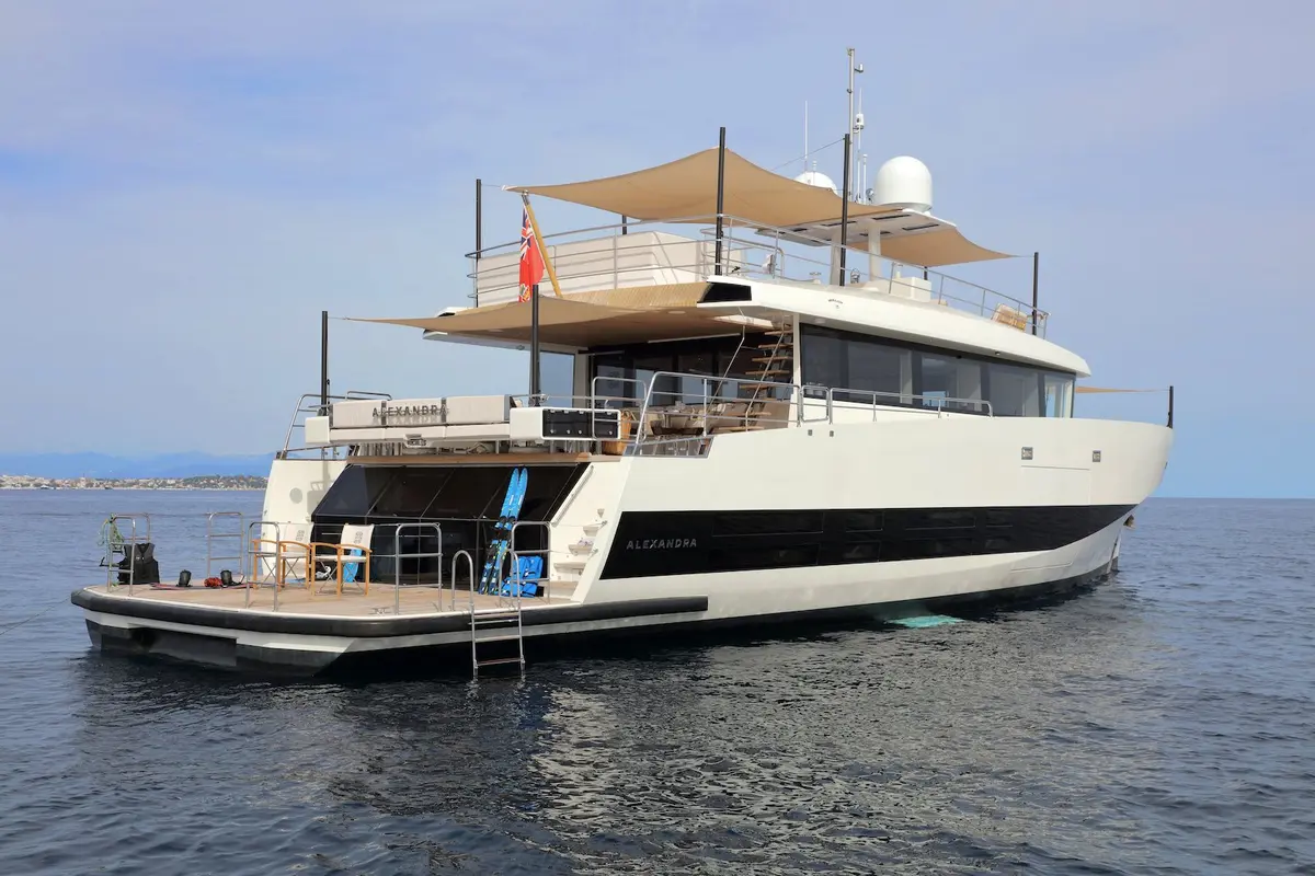 WallyAce 26, salon — Mallorca Yachst Hire, Mallorca